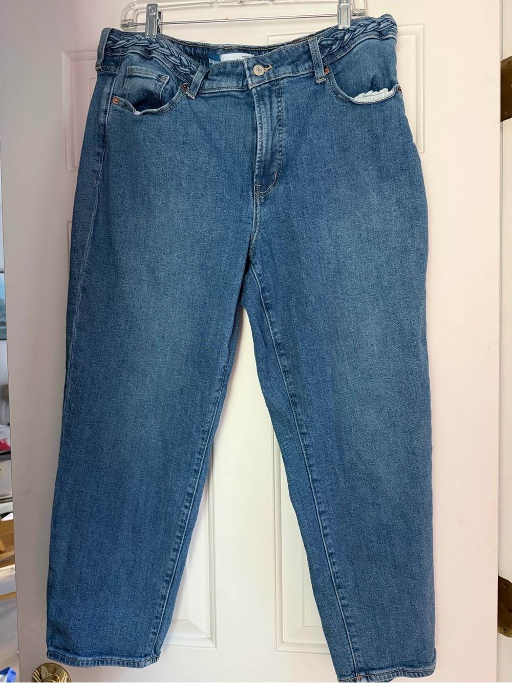 Old Navy Classic High-Rise Women’s Jeans in Medium Blue